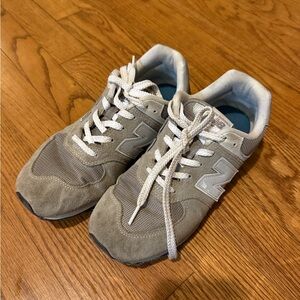New Balance Kids Sneakers in Gray and White